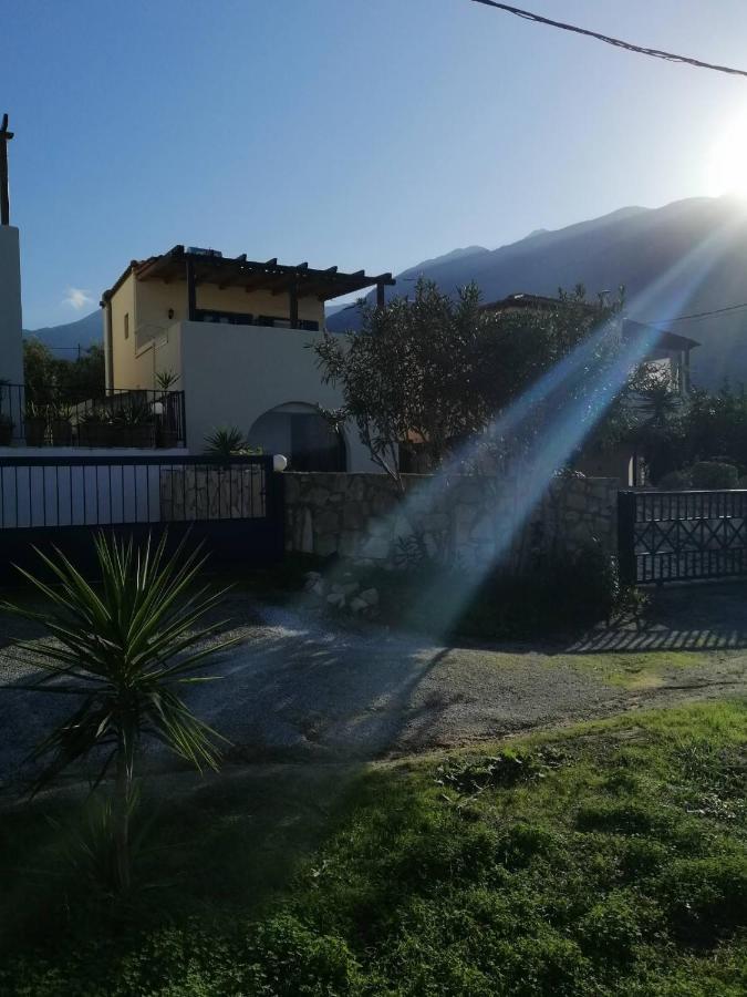 Villa Elan Mourion  Luaran gambar